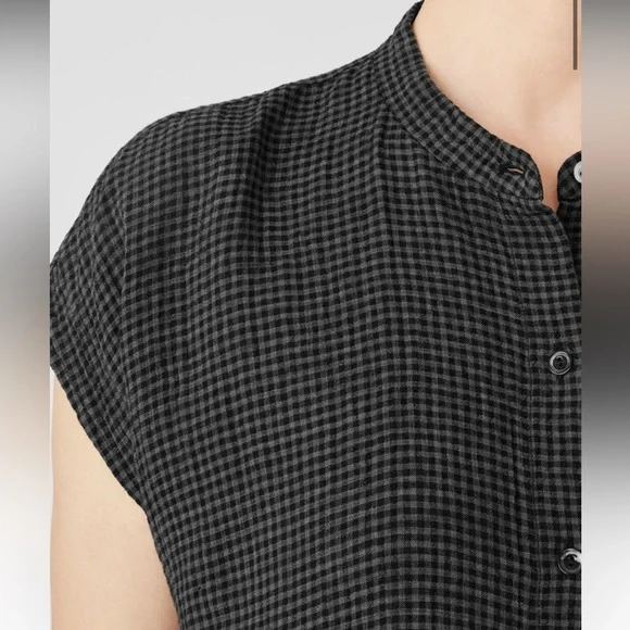 Eileen Fisher Puckered Organic Linen Shirtdress

Boxy Fit, Knee Length - Picture 3 of 5